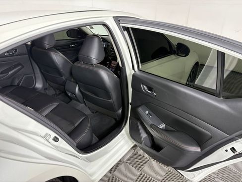 Used 2020 Nissan Altima 2.5 SR w/ Premium Package image 31