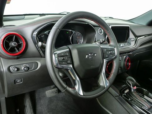 Used 2022 Chevrolet Blazer RS w/ Enhanced Convenience Package FWD image 4