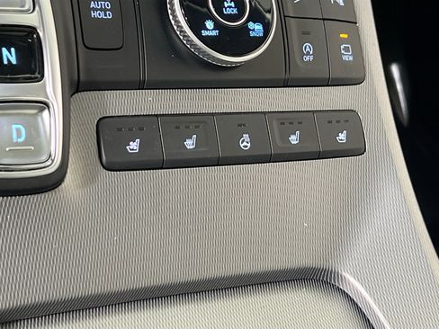 Used 2022 Hyundai Palisade Calligraphy image 21