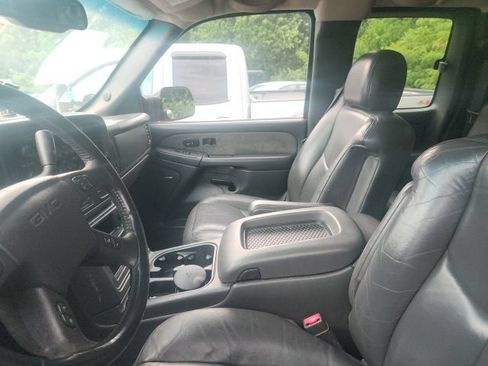 Used 2003 GMC Sierra 3500 SLE AWD/4WD image 14