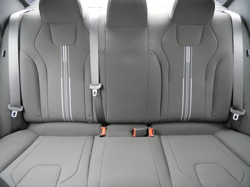 Certified 2025 Hyundai Elantra Sport image 13