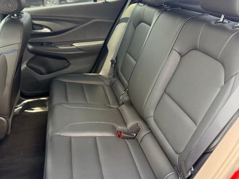 Used 2025 Buick Envista Sport Touring w/ Convenience I Package FWD image 12