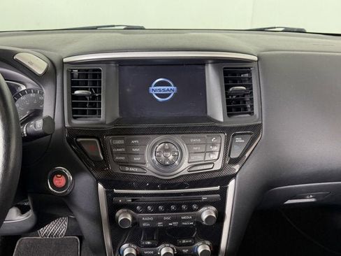 Used 2020 Nissan Pathfinder SL w/ Rock Creek Edition FWD image 13