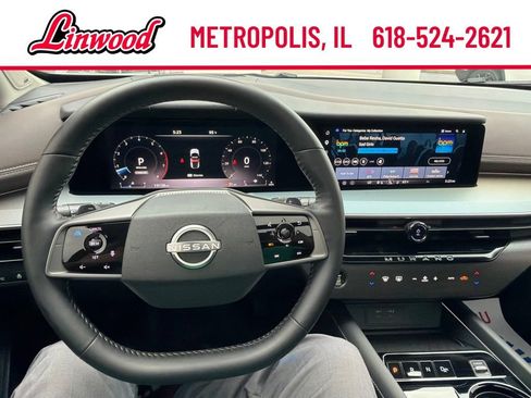 Used 2025 Nissan Murano Platinum w/ Cargo Package AWD/4WD image 3