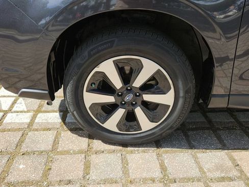 Used 2018 Subaru Forester 2.5i w/ Alloy Wheel Package AWD/4WD image 9