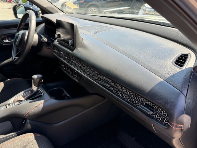 Certified 2025 Honda HR-V Sport image 21