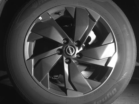 Used 2025 Nissan Rogue SV AWD/4WD image 14