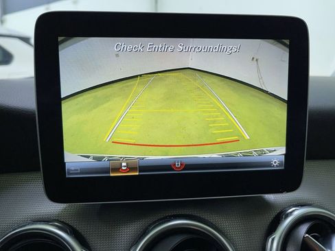 Used 2018 Mercedes-Benz GLA 250 w/ Premium Package image 15