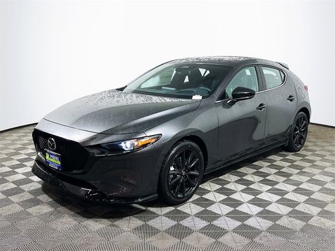 New 2026 MAZDA MAZDA3 Hatchback w/Premium Plus Pkg image 3