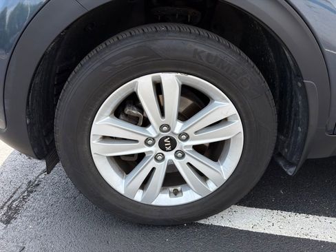 Used 2018 Kia Sportage LX w/ LX Technology Package AWD/4WD image 10