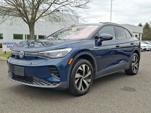 Used 2023 Volkswagen ID.4 Pro image 3