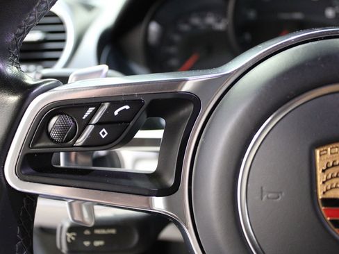 Used 2018 Porsche 718 Cayman RWD image 27
