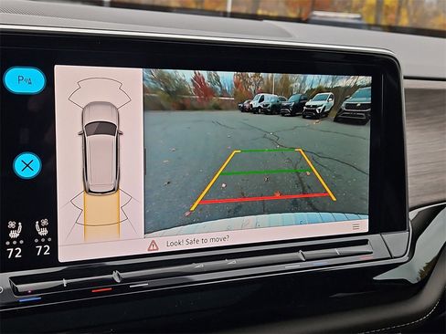 New 2026 Volkswagen Atlas SEL image 9