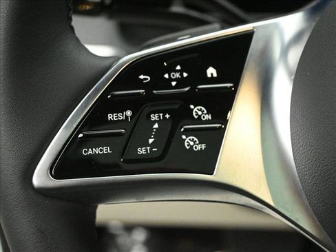 Certified 2026 Mercedes-Benz GLC 300 4MATIC image 11