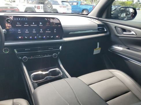 Certified 2026 Chevrolet Traverse LT w/ Midnight/Sport Edition image 15