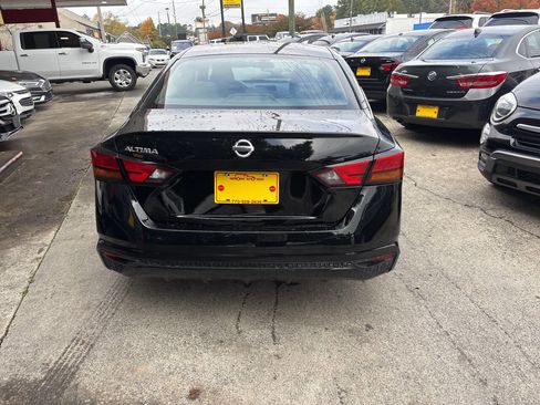 Used 2022 Nissan Altima 2.5 S image 4