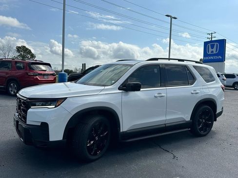 New 2026 Honda Pilot Black Edition image 14