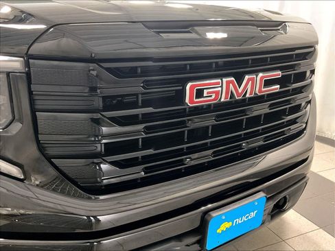 Used 2024 GMC Sierra 1500 Elevation image 31
