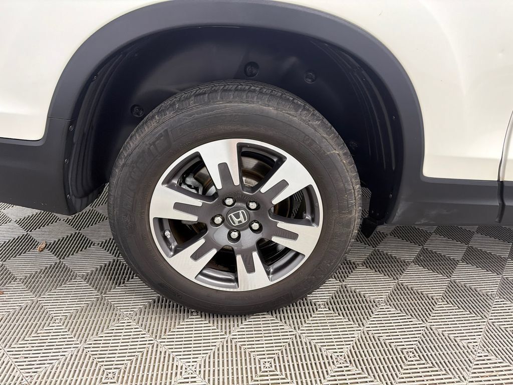 Used 2017 Honda Ridgeline RTL-T image 18