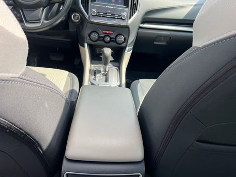 Used 2024 Subaru Forester Premium AWD/4WD image 21