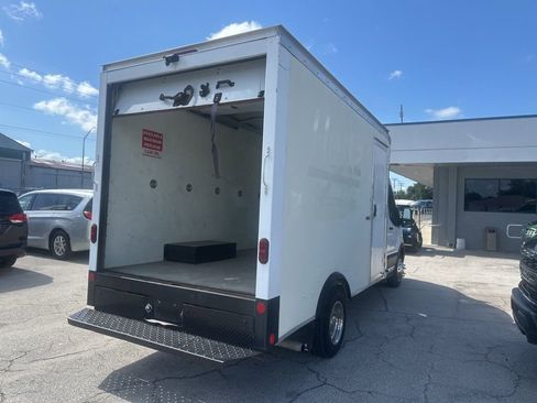 Used 2022 Ford Transit 350 DRW RWD image 6