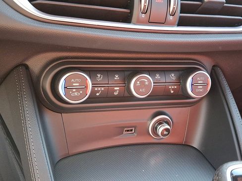 New 2025 Alfa Romeo Stelvio Sprint w/ Veloce Package image 12