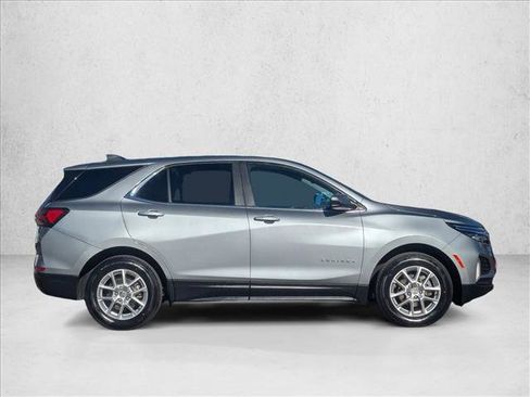Used 2024 Chevrolet Equinox LT image 4