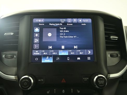 Used 2022 RAM 1500 Big Horn AWD/4WD image 26