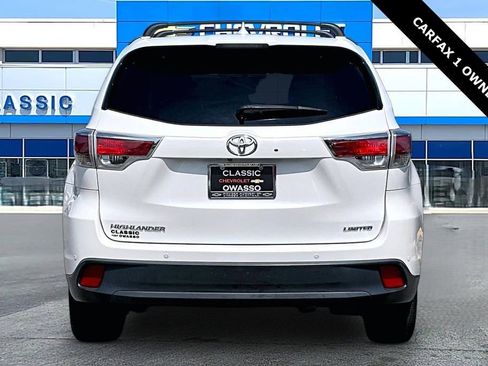 Used 2016 Toyota Highlander Limited FWD image 6