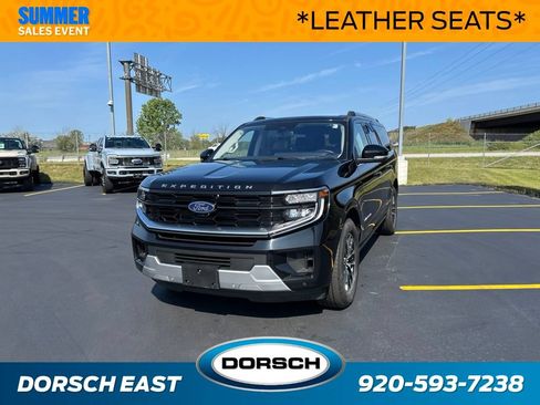 Used 2025 Ford Expedition Max Platinum AWD/4WD image 1