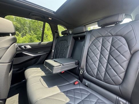 Used 2026 BMW X5 xDrive40i w/ M Sport Package image 19