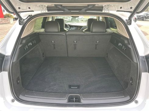 Used 2023 Buick Envision Essence image 29