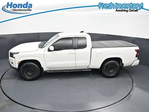 Used 2024 Nissan Frontier SV RWD image 20