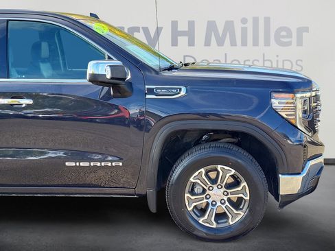 Used 2024 GMC Sierra 1500 SLT image 8