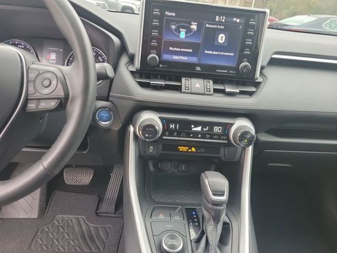 Certified 2021 Toyota RAV4 XLE Premium image 19
