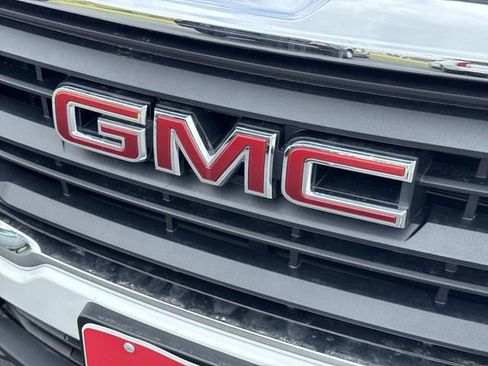 Certified 2023 GMC Terrain SLE w/ Driver Convenience Package FWD image 29