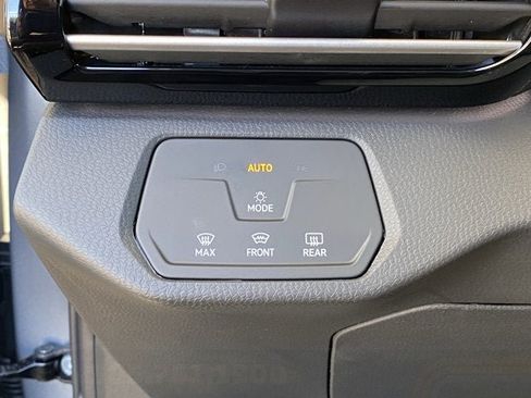 New 2026 Volkswagen ID.4 Pro AWD/4WD image 25