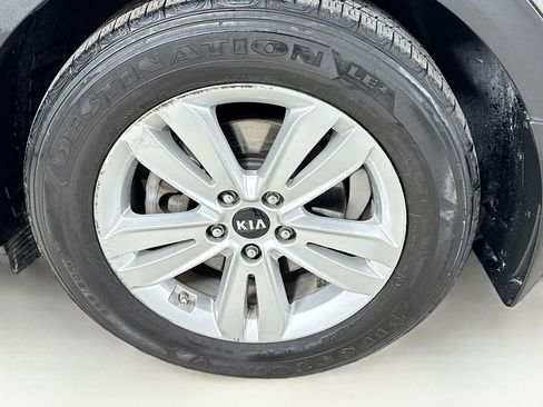 Used 2017 Kia Sportage LX w/ LX Popular Package image 38