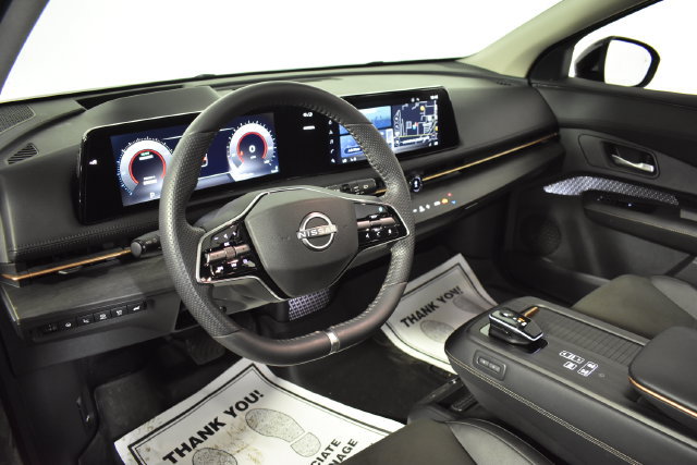 Used 2024 Nissan Ariya AWD image 13