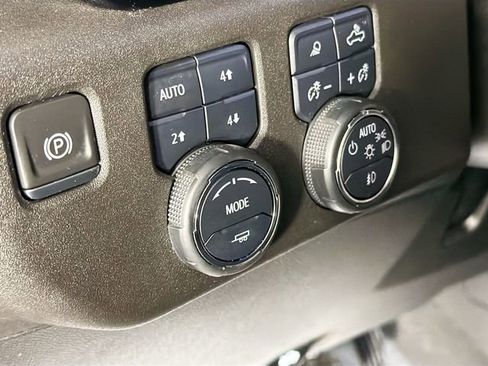 Used 2024 Chevrolet Silverado 3500 High Country w/ Technology Package image 10