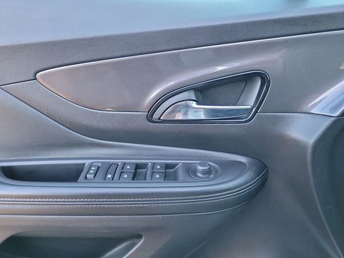 Used 2019 Buick Encore Essence image 18