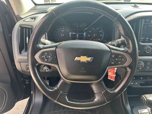 Used 2018 Chevrolet Colorado Z71 image 12