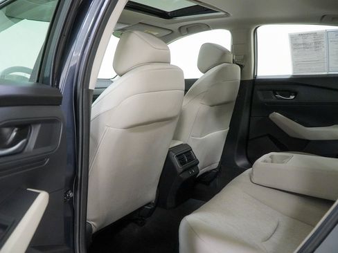 Certified 2025 Honda Accord SE image 37