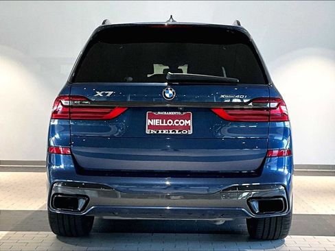 Used 2021 BMW X7 xDrive40i w/ M Sport Package AWD/4WD image 9