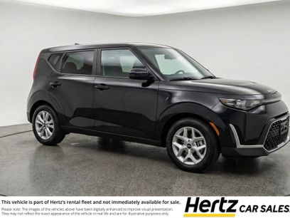 Used 2025 Kia Soul LX w/ LX Technology Package
