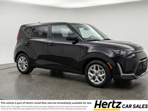 Used 2025 Kia Soul LX w/ LX Technology Package image 1