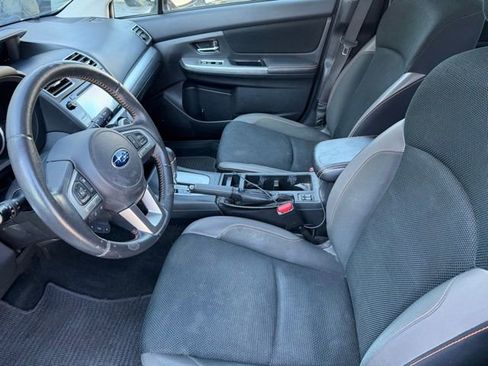 Used 2017 Subaru Crosstrek 2.0i Premium image 2