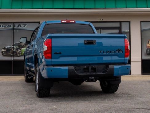 Used 2020 Toyota Tundra SR5 w/ SR5 Convenience Package AWD/4WD image 4