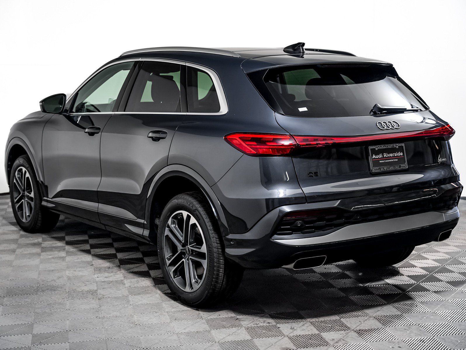 New 2026 Audi Q5 Premium AWD/4WD image 2