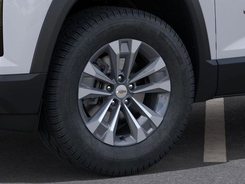 New 2026 Chevrolet Equinox LT FWD image 10